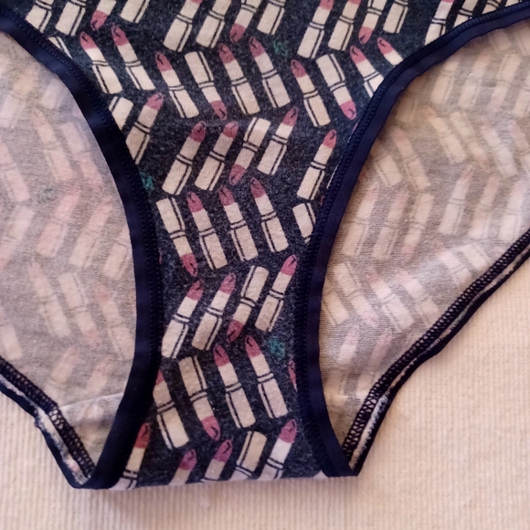 Victoria's Secret Lipsticks Print Hipster Cotton Panty, size XL - Picture 4 of 8